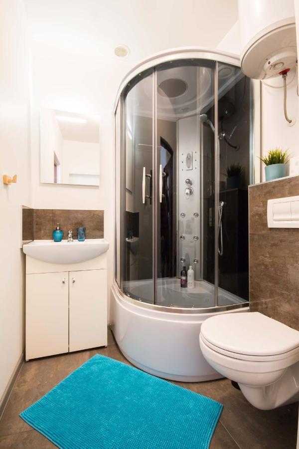 Apartamenty Zamulkowa 4Two Катовице Екстериор снимка